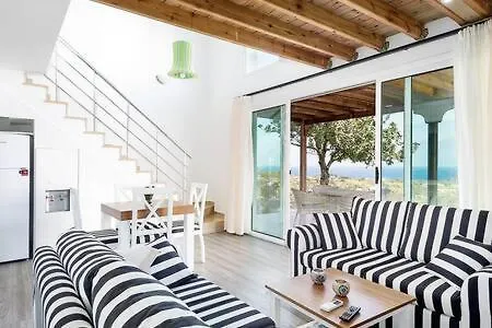 בית נופש Joya Cyprus Stargazer Garden *