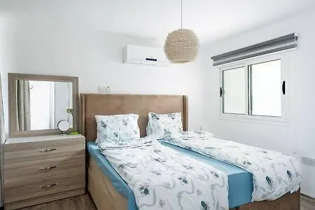 Joya Cyprus Stargazer Garden Nyaraló Ayios Amvrosios